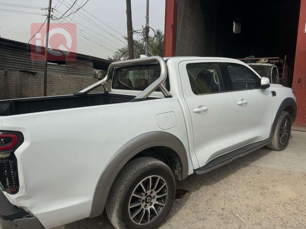 Poer Double Cab